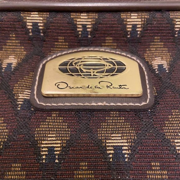 Oscar de la Renta Spacious Tapestry Weekender Bag - Picture 3 of 9